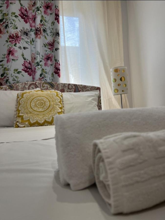 Summer Me - Studio Downtown Apartment Corfu (city)